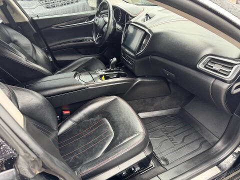 2017 Maserati Ghibli