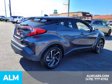 2022 Toyota C-HR XLE