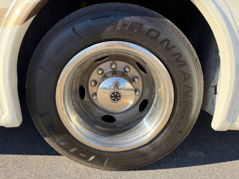 2012 Freightliner XCS Chassis