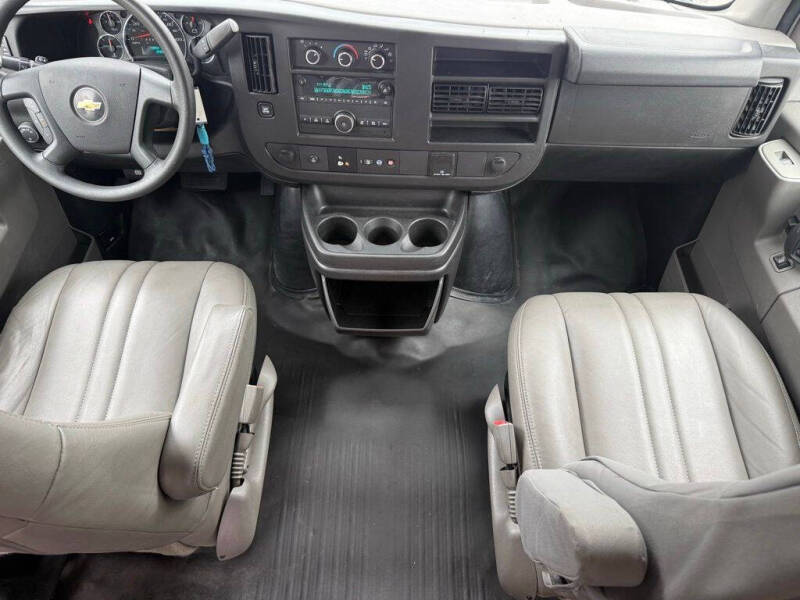 2019 Chevrolet Express 2500