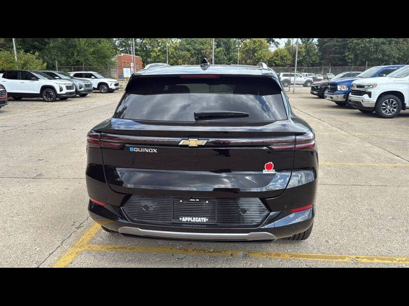 2025 Chevrolet Equinox EV LT 2