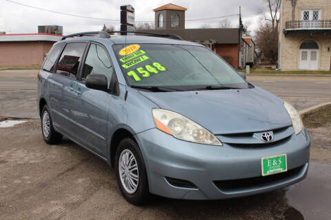 2010 Toyota Sienna for sale at E & S Auto Sales Inc in Crest Hill IL