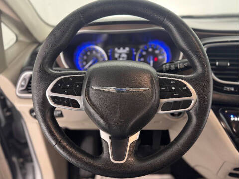 2019 Chrysler Pacifica LX
