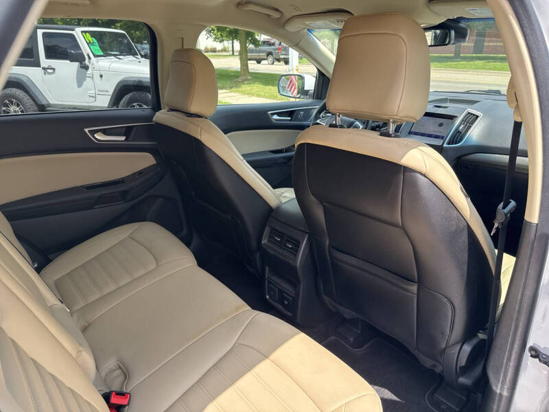 2020 Ford Edge SEL