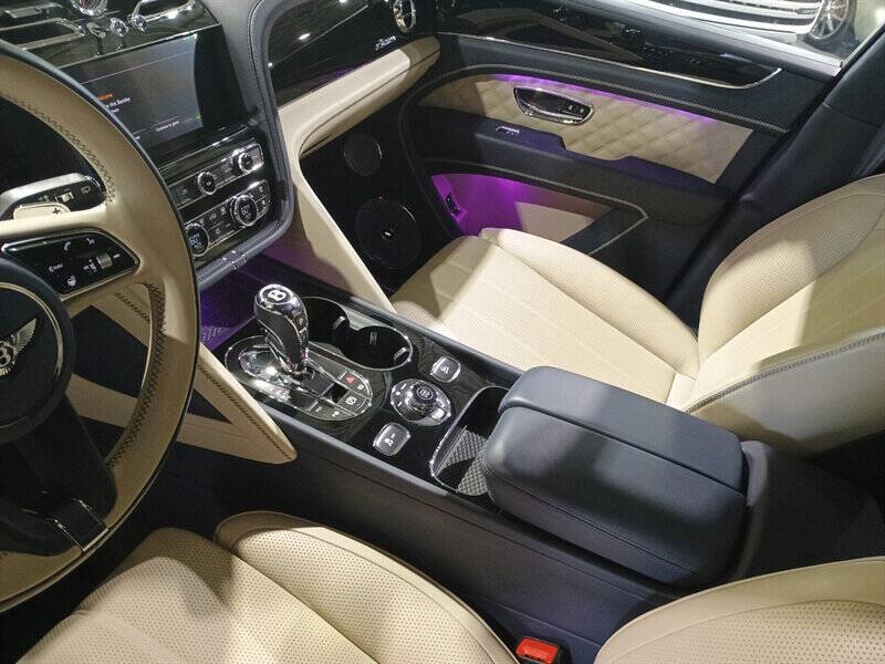 2023 Bentley Bentayga 40