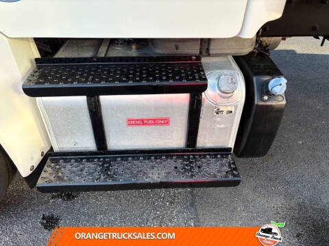 2018 Freightliner M2 106