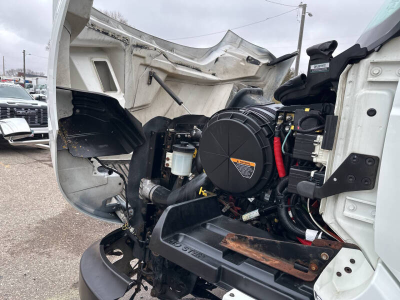 2021 International RH613