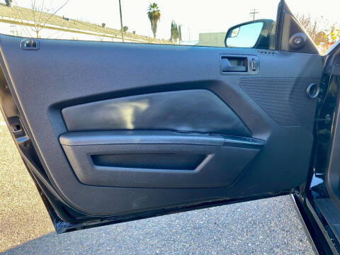 2014 Ford Mustang V6