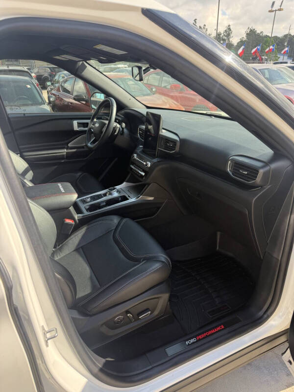2020 Ford Explorer ST