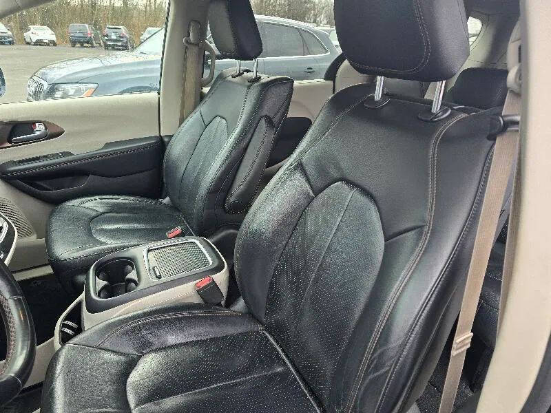 2018 Chrysler Pacifica Touring L Plus