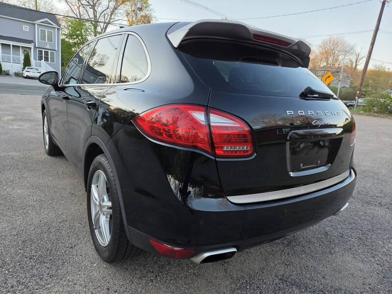 2014 Porsche Cayenne Platinum