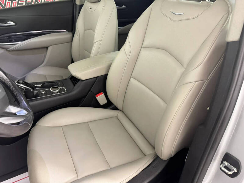 2021 Cadillac XT4 Luxury