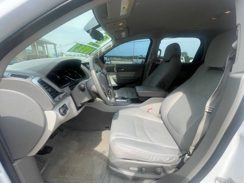 2016 GMC Acadia SLE-2