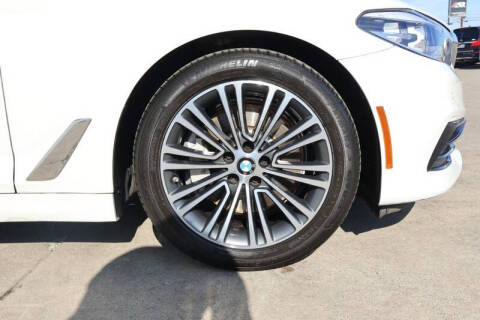 2019 BMW 5 Series 530i