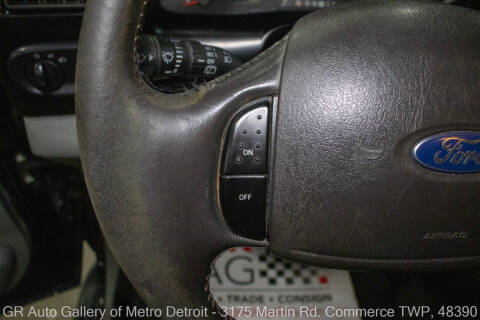 2005 Ford Excursion XLT