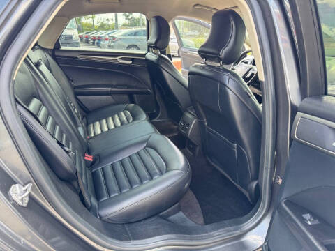 2019 Ford Fusion SEL