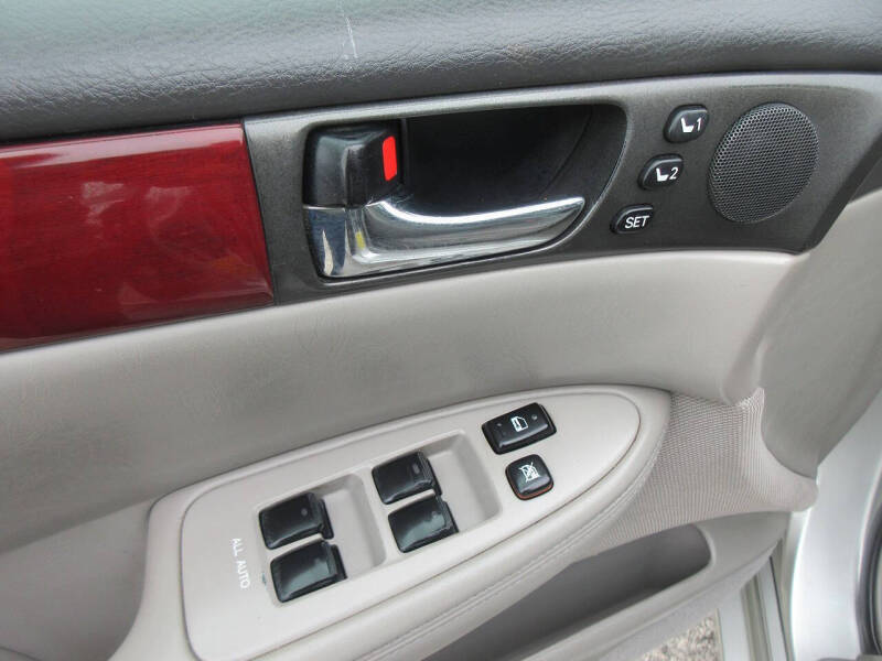 2004 Lexus ES 330