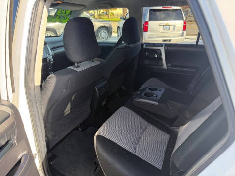 2022 Toyota 4Runner SR5