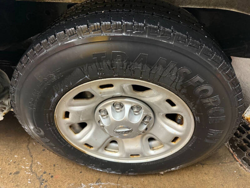 2013 Nissan NV 2500 HD S