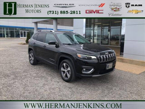 2019 Jeep Cherokee for sale at CAR MART in Union City TN