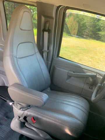 2017 Chevrolet Express LS 3500