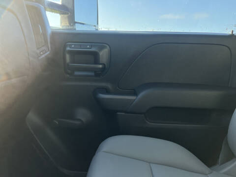 2023 Chevrolet Silverado MD