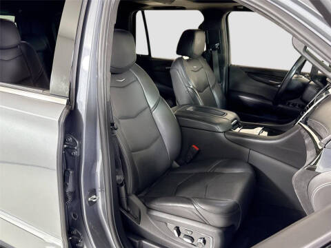 2020 Cadillac Escalade Platinum