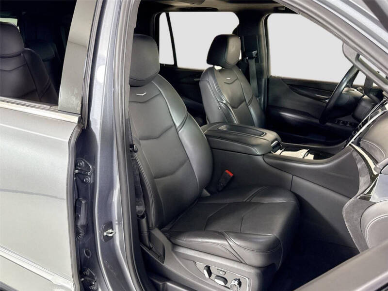 2020 Cadillac Escalade Platinum