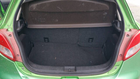 2011 Mazda MAZDA2 Touring