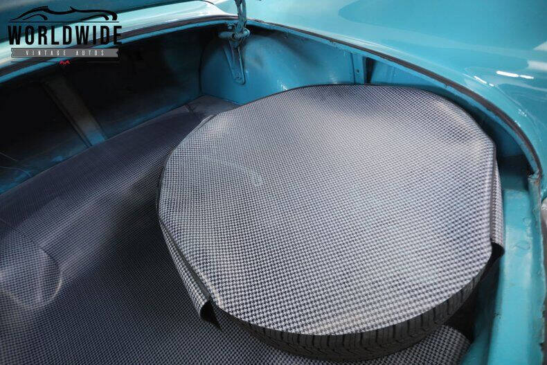 1957 Studebaker Silver Hawk