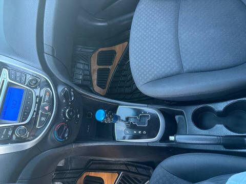 2012 Hyundai Accent SE