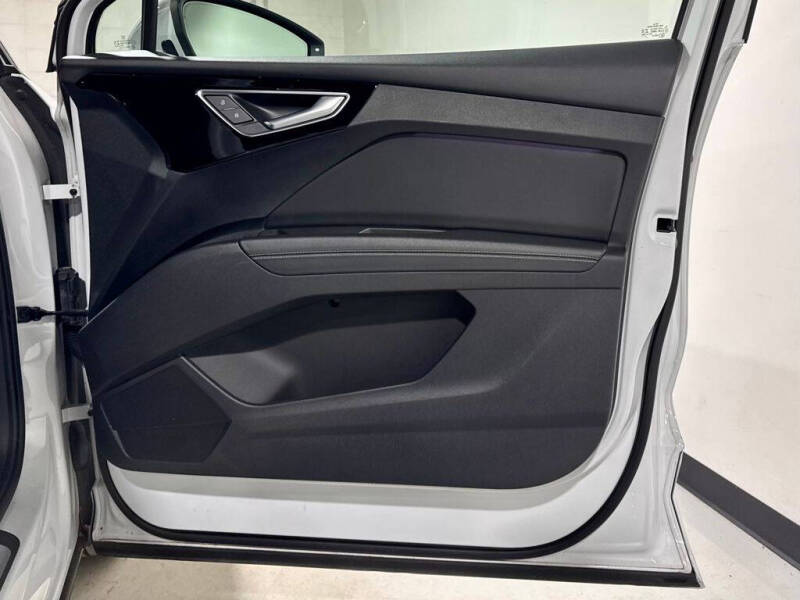 2022 Audi Q4 e-tron quattro Premium Plus 50