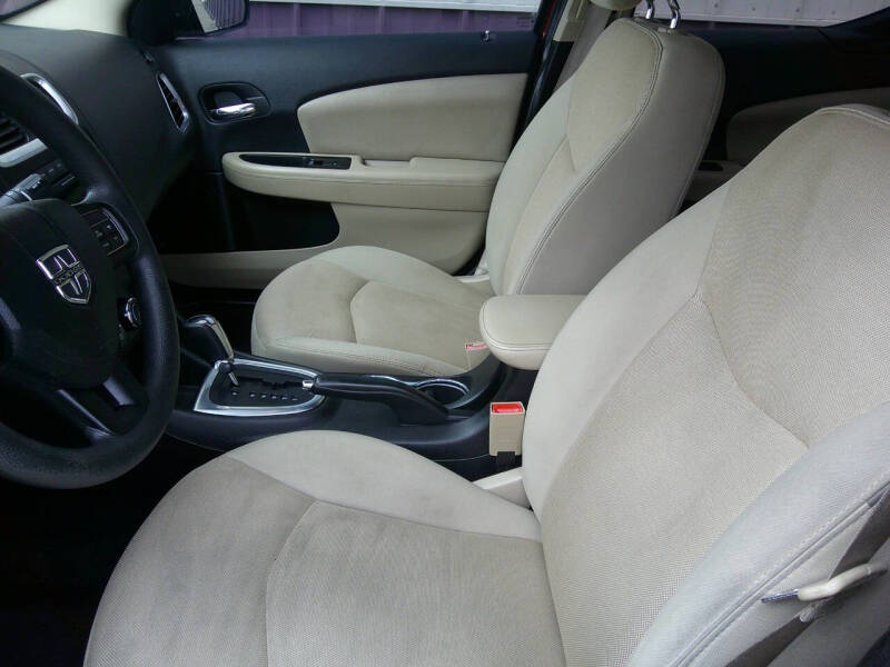 2013 Dodge Avenger SE