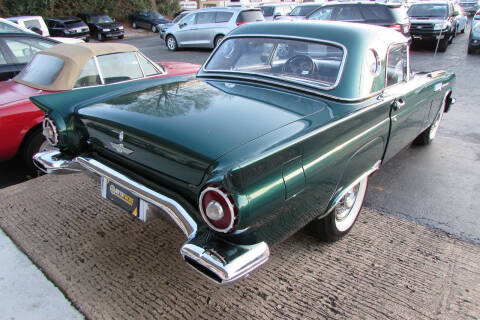1957 Ford Thunderbird