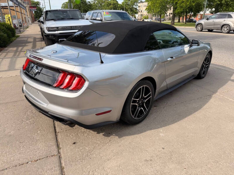 2022 Ford Mustang
