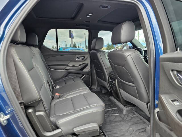 2023 Chevrolet Traverse LT Leather