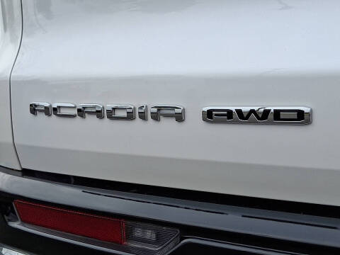 2024 GMC Acadia Denali