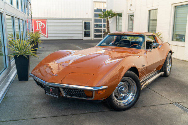 1972 Chevrolet Corvette 11