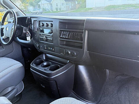 2017 Chevrolet Express LT 3500