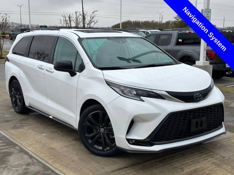 2023 Toyota Sienna XSE 7-Passenger