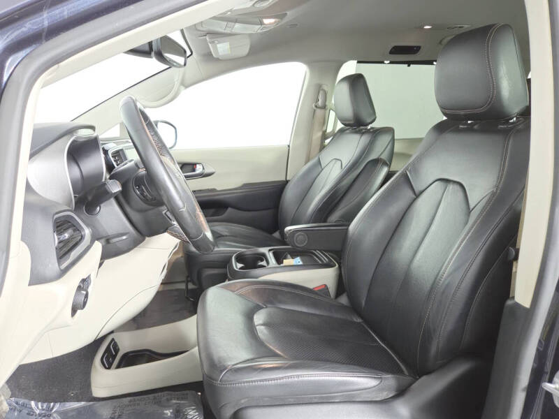 2020 Chrysler Pacifica Touring L