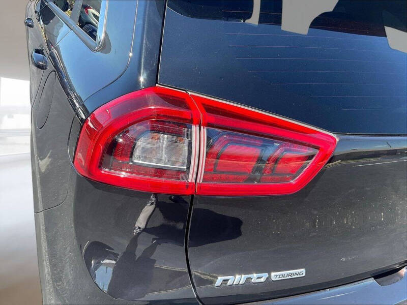 2018 Kia Niro Touring - Photo 23