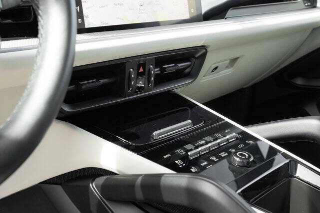 2025 Porsche Cayenne S Coupe