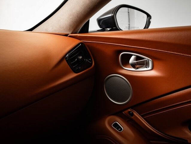 2020 Aston Martin Vantage