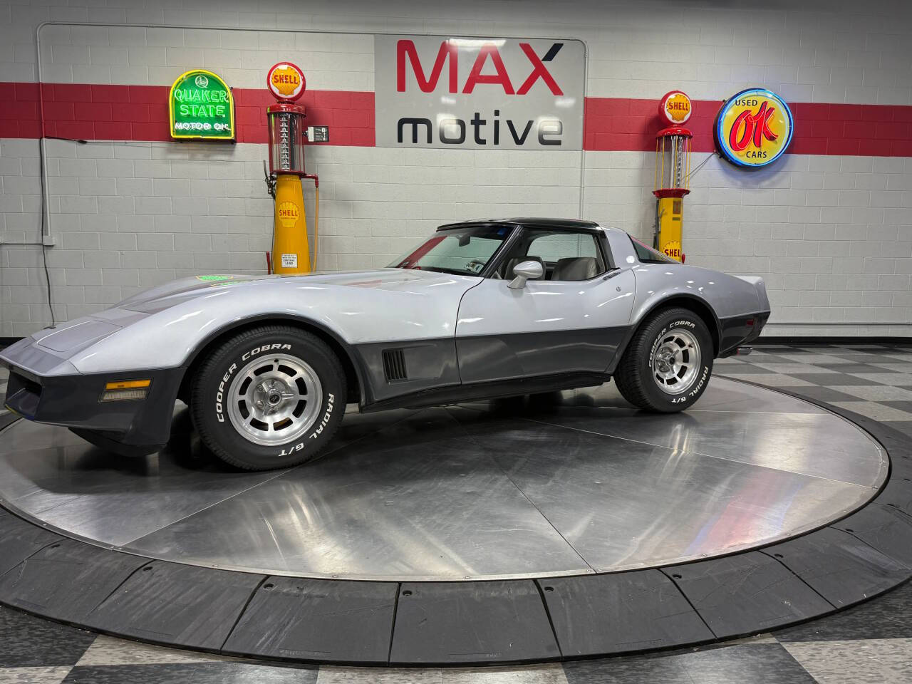 1981 Chevrolet Corvette 16