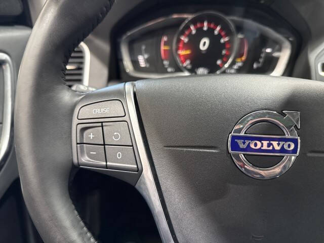 2017 Volvo XC60 T6 Dynamic