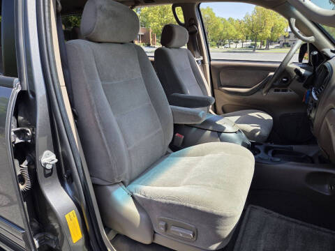 2003 Toyota Sequoia SR5
