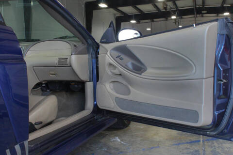 2003 Ford Mustang
