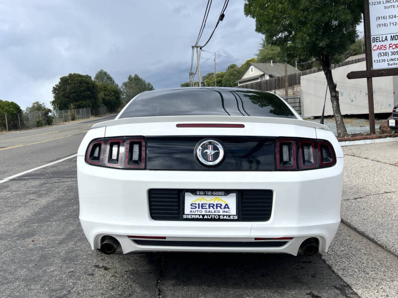 2013 Ford Mustang V6 Premium