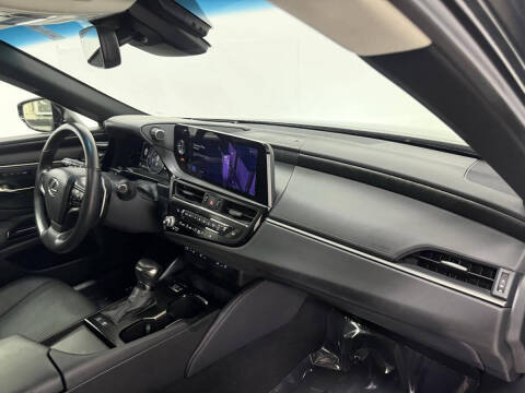 2024 Lexus ES 300h